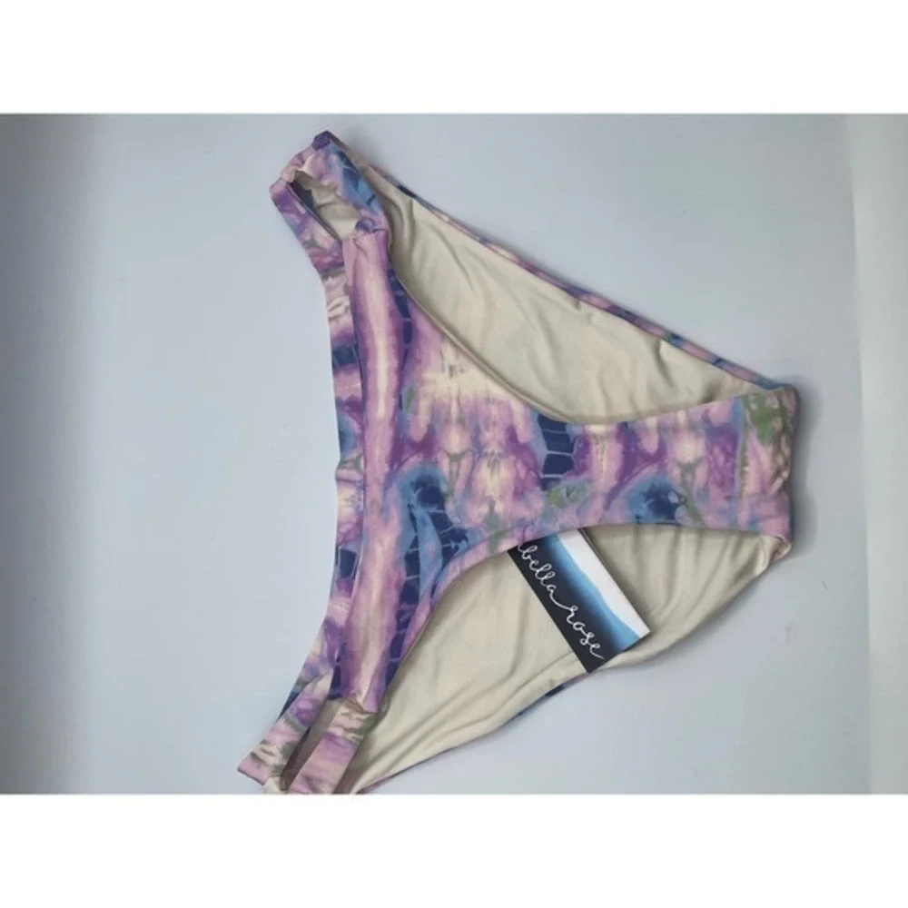 Isabella Rose Under One Sky V Wire Top And Maui Bottom Size Medium‎